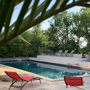  Hébergement de vacances De 100m2 Avec Grande Piscine Privée France